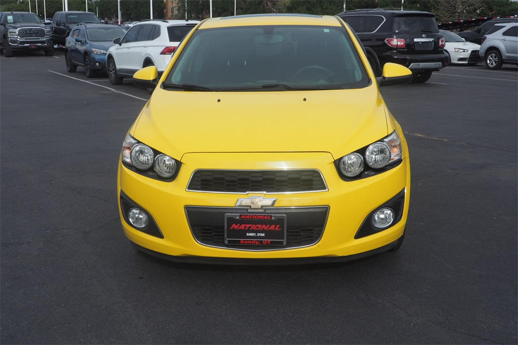 2016 Chevrolet Sonic LT photo 2