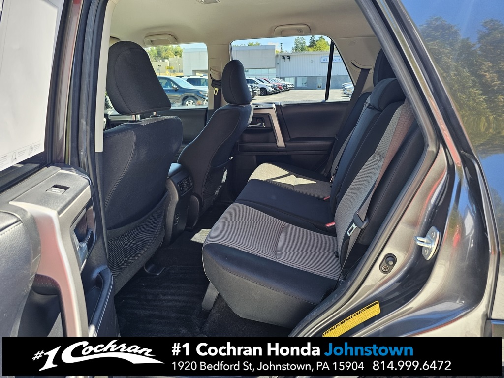 2018 Toyota 4Runner SR5 photo 24