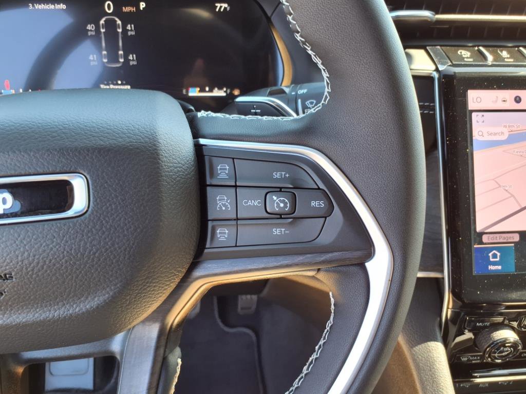 2025 Jeep Grand Cherokee Limited photo 27