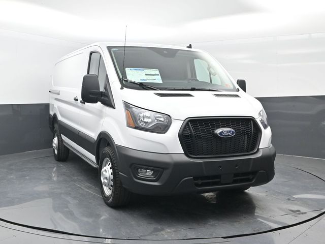 2025 Ford Transit photo 2