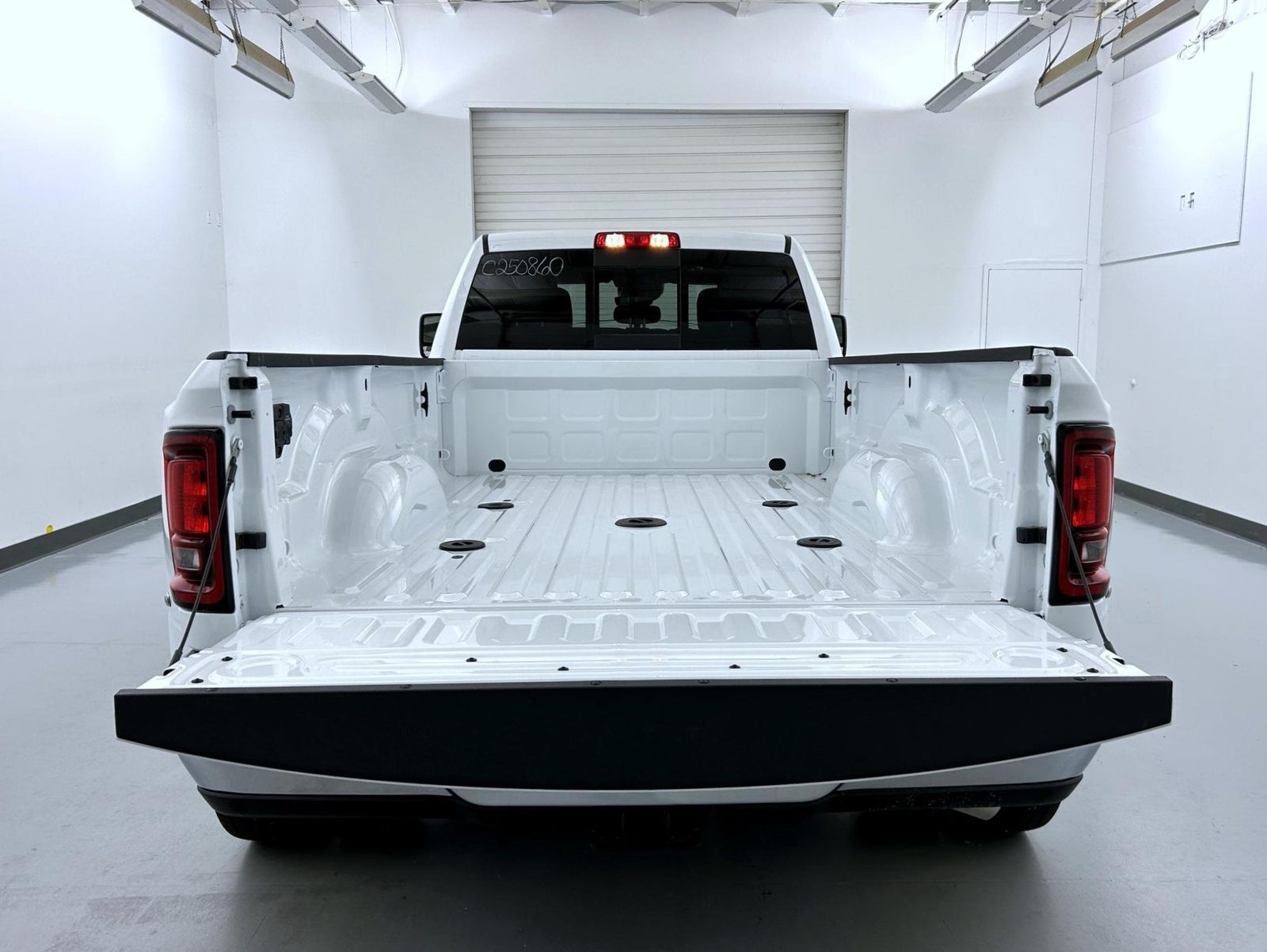 2025 Ram 3500 Tradesman photo 20