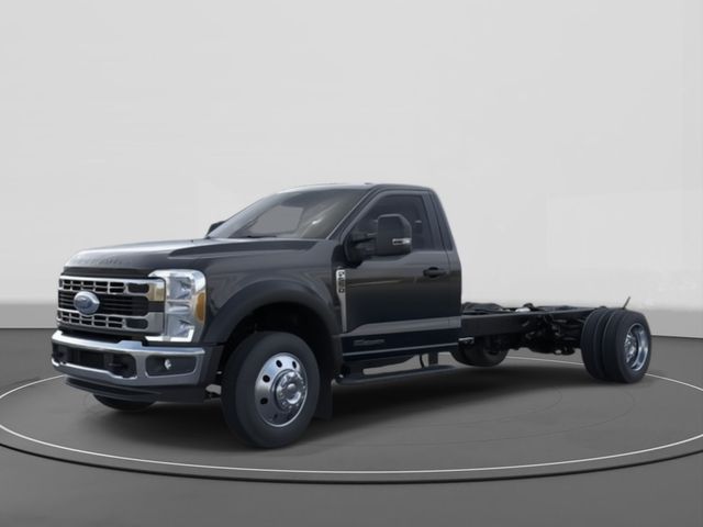 2025 Ford F-550 Super Duty Chassis Cab XLT's photo