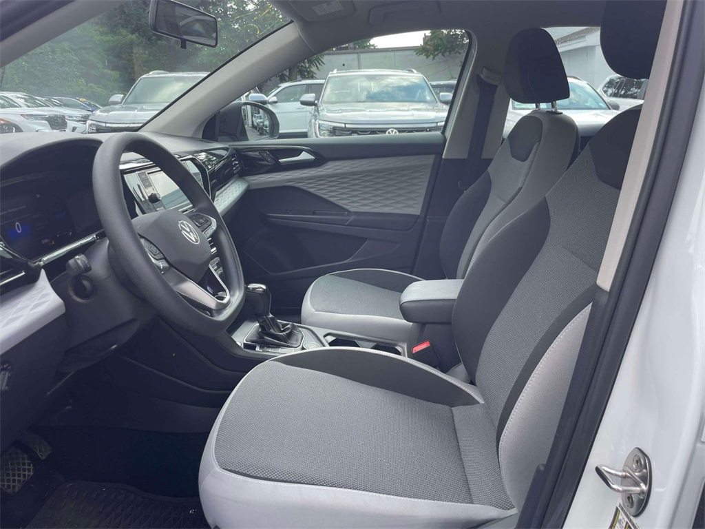 2022 Volkswagen Taos S photo 9