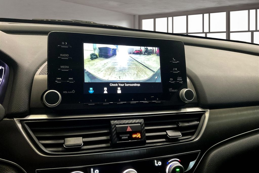 2020 Honda Accord LX photo 15