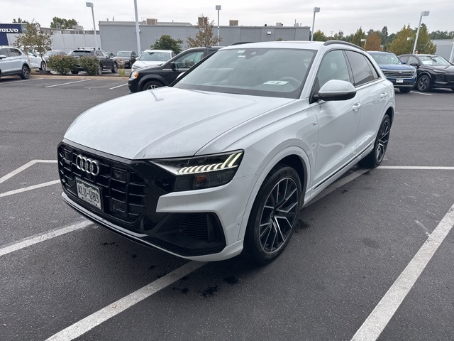 2021 Audi Q8 55 Premium Plus photo 2