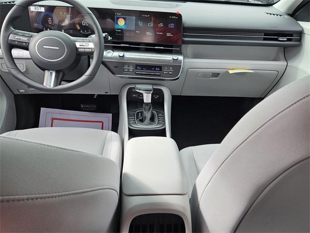 2026 Hyundai Kona SEL photo 8