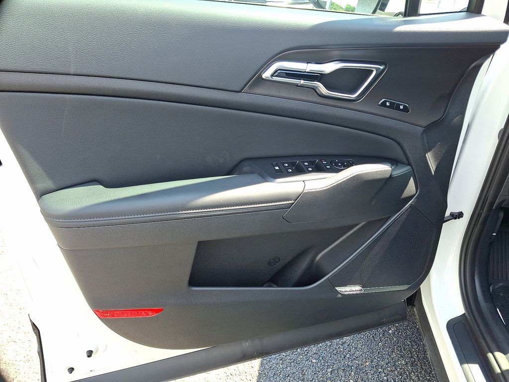 2026 Kia Sportage Hybrid photo 10
