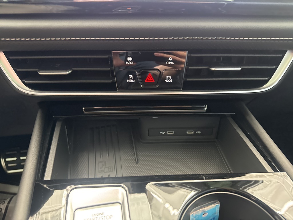 2026 Volkswagen Atlas SEL Premium R-Line photo 18