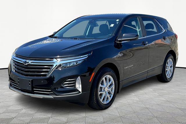 2023 Chevrolet Equinox LT photo 3