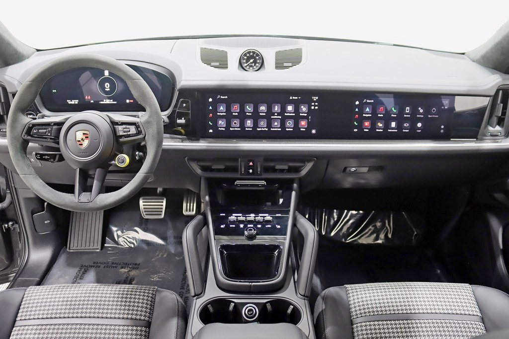 2024 Porsche Cayenne Coupe S photo 14
