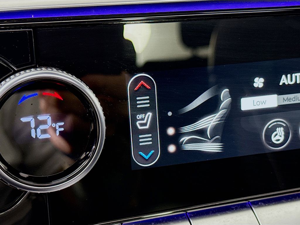 2025 Genesis GV70 3.5T Sport photo 19