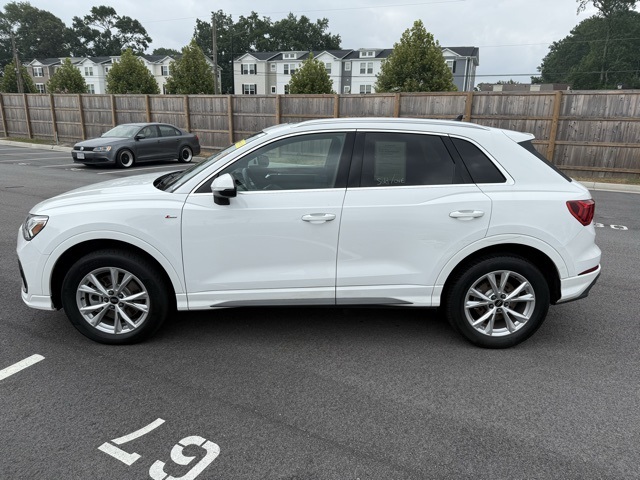 2023 Audi Q3 Premium S line photo 2