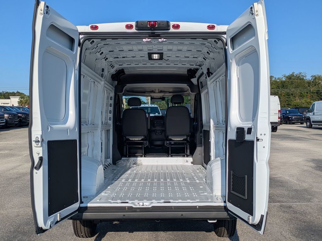2025 Ram ProMaster 2500 photo 21