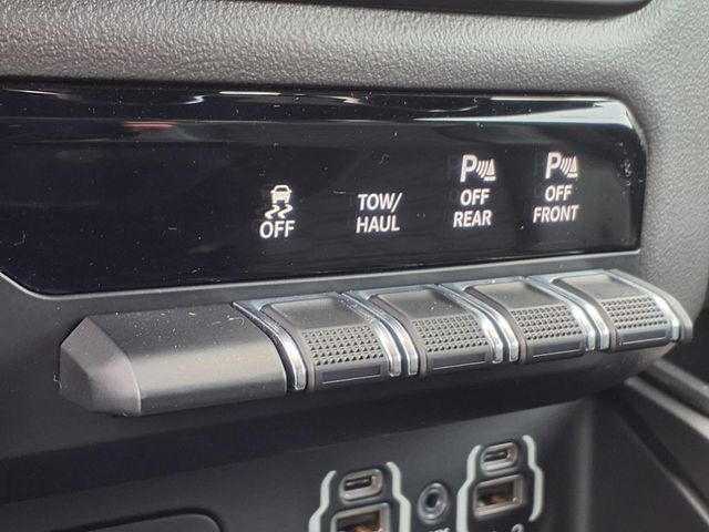 2019 Ram 1500 Rebel photo 19