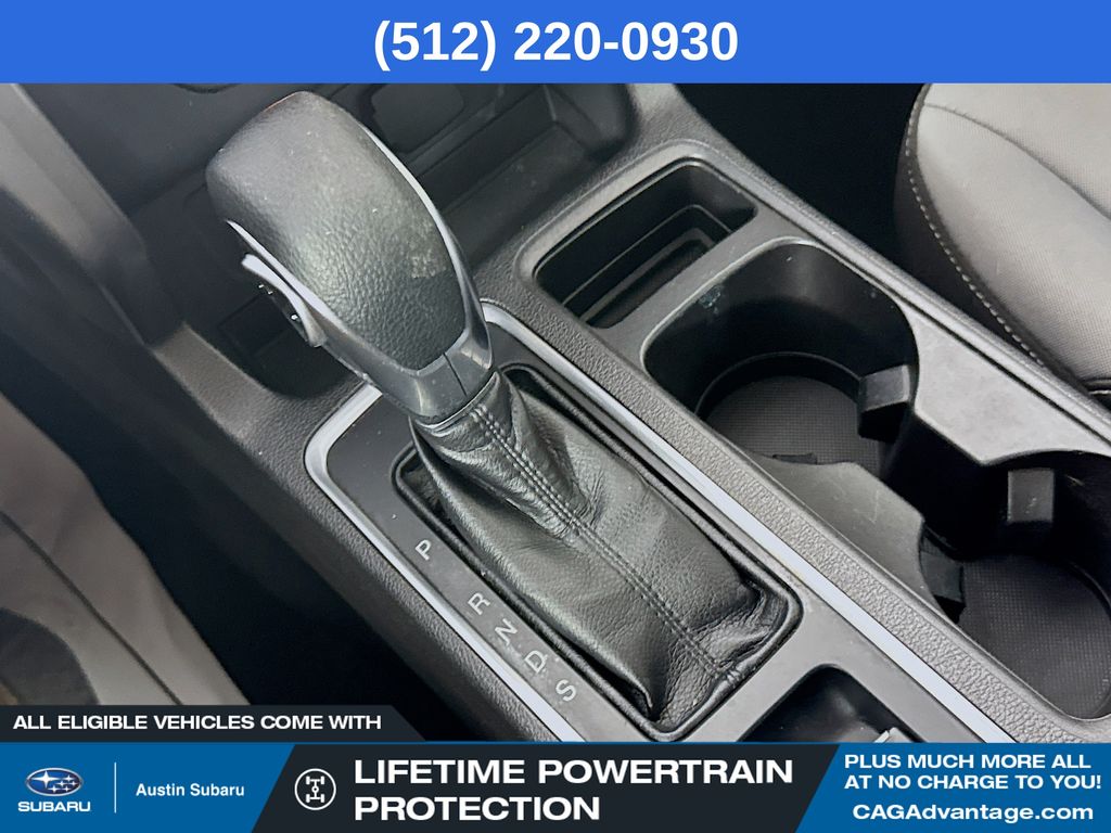 2019 Ford Escape S photo 16