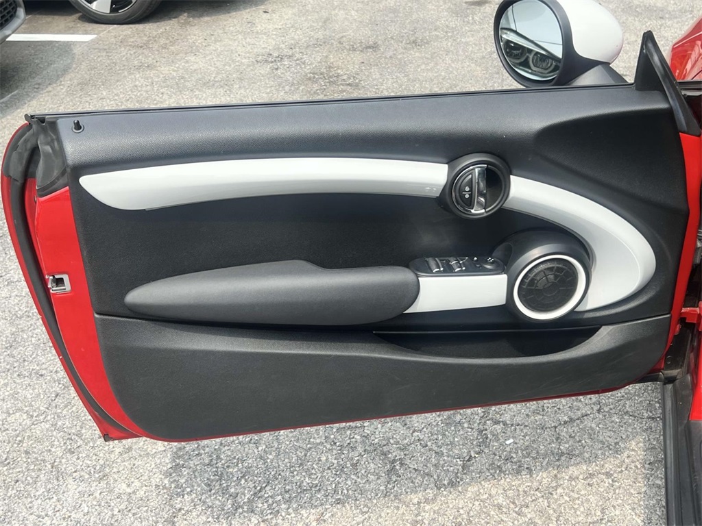 2017 Mini Cooper Convertible S photo 14