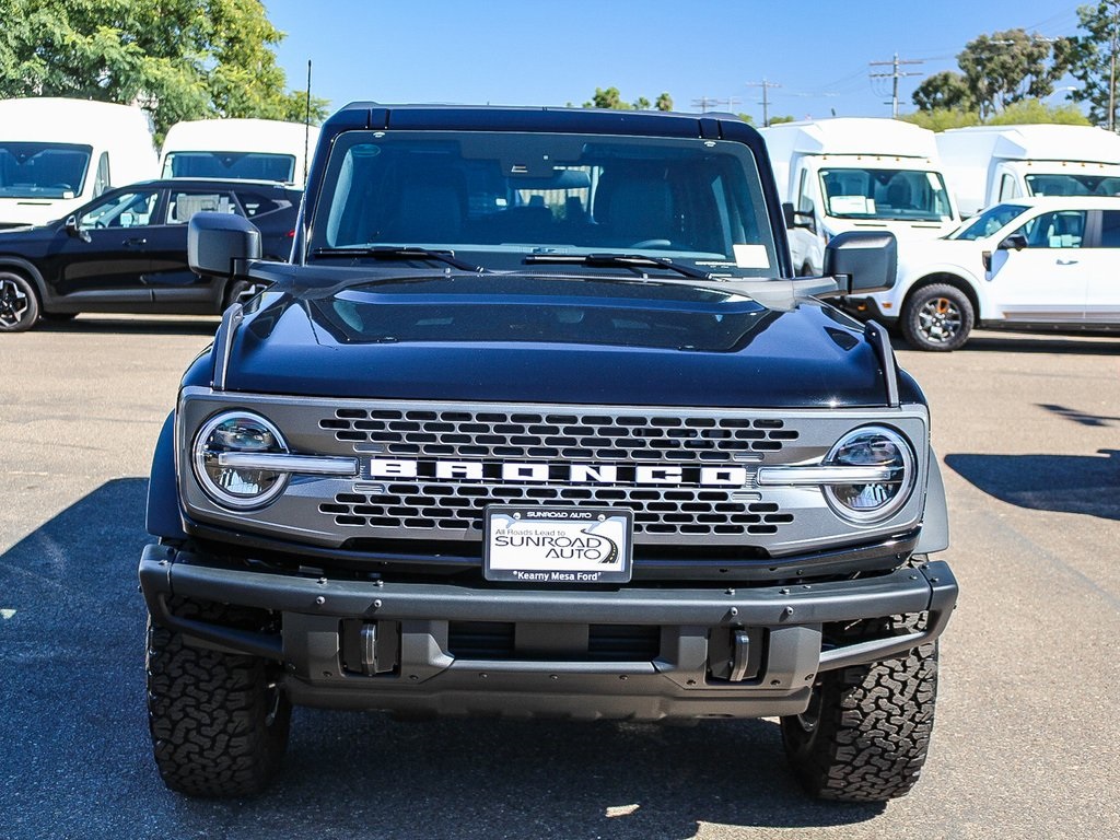 2025 Ford Bronco Badlands photo 2
