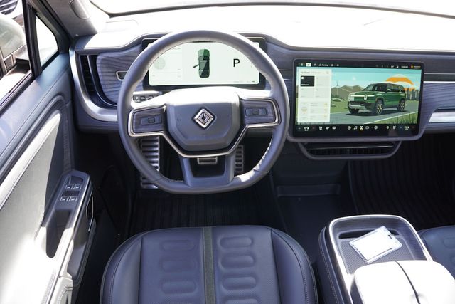 2023 Rivian R1S Adventure photo 18