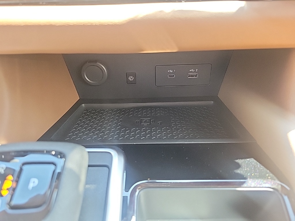 2025 Nissan Pathfinder Platinum photo 17