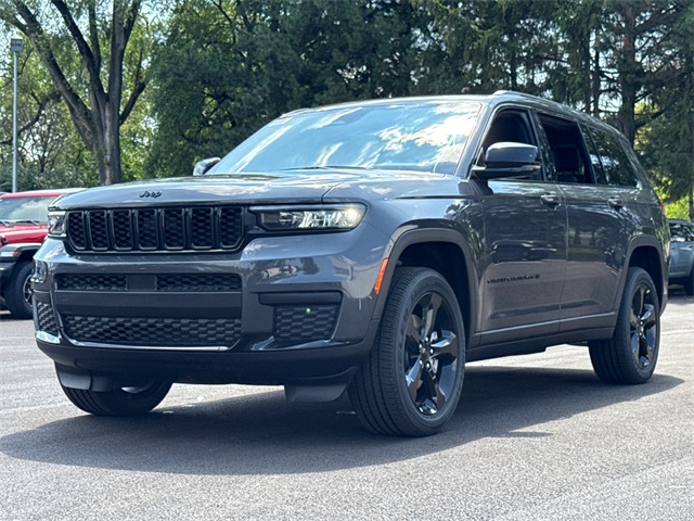 2025 Jeep Grand Cherokee Altitude X photo 10