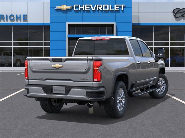 2026 Chevrolet Silverado 3500HD High Country photo 4