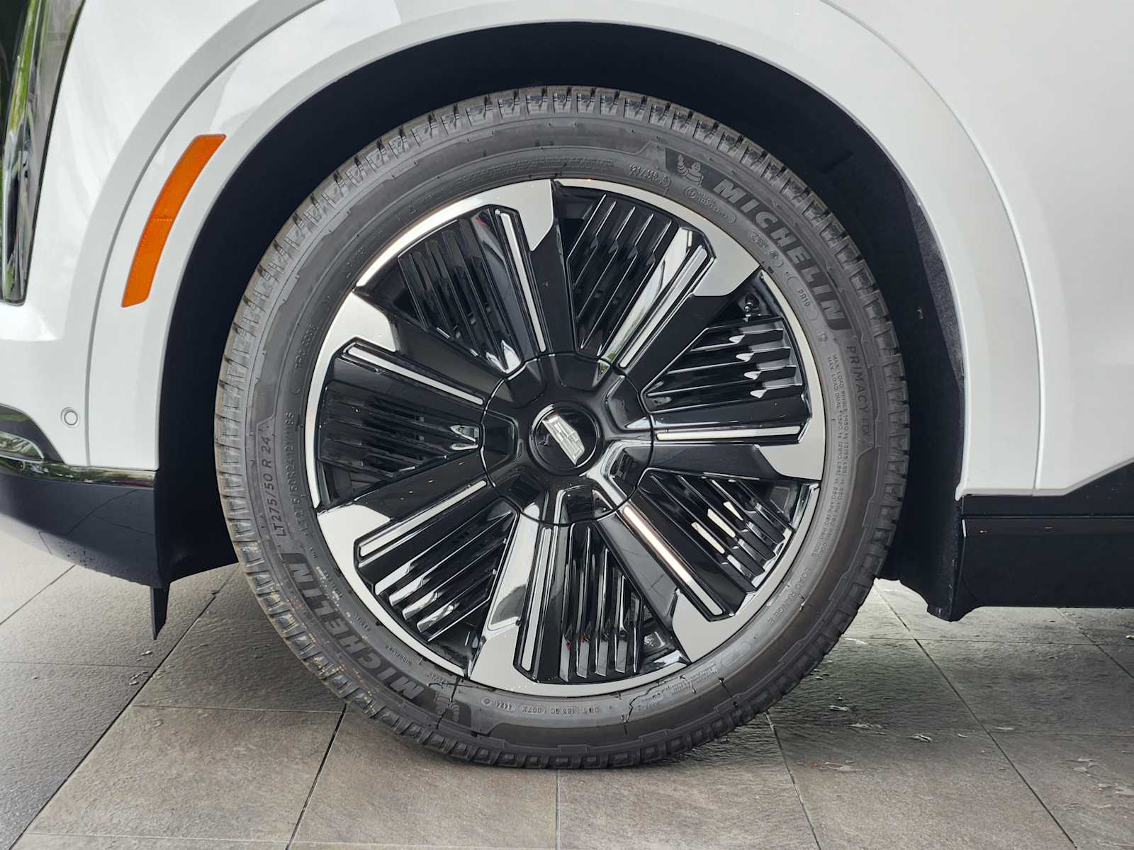 2025 Cadillac Escalade IQ Sport photo 7