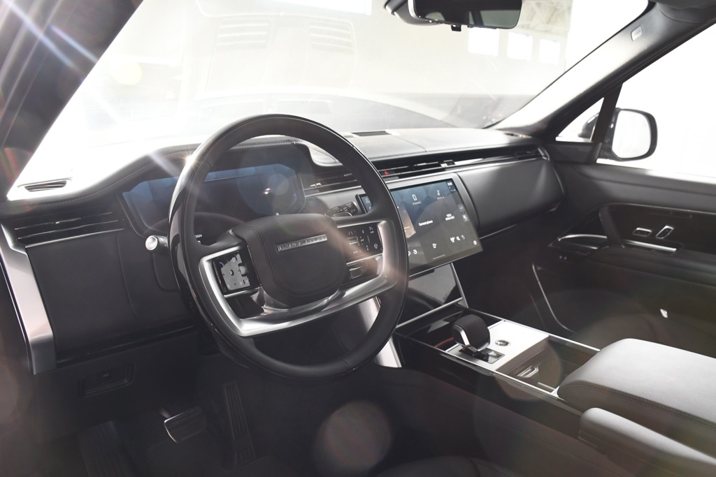 2025 Land Rover Range Rover Autobiography photo 12