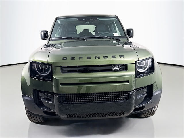 2026 Land Rover Defender 110 S photo 2