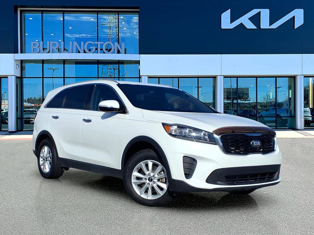 2019 Kia Sorento LX's photo