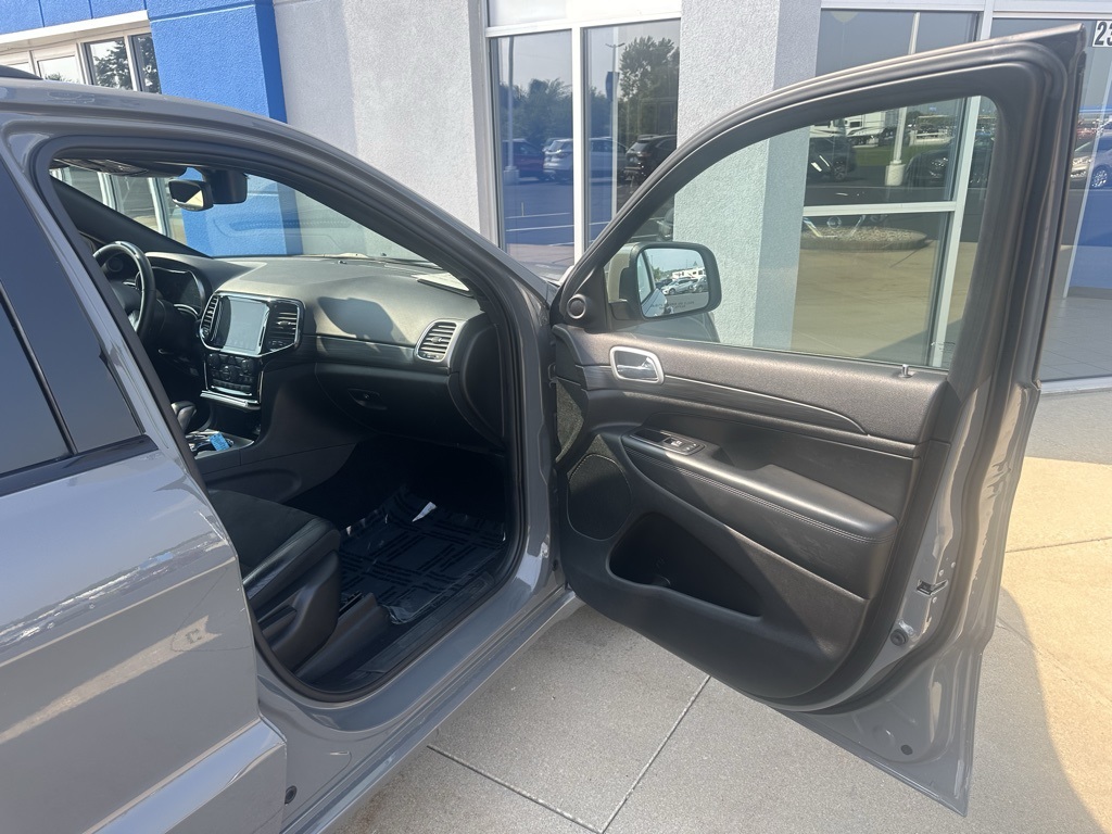 2019 Jeep Grand Cherokee Altitude photo 12