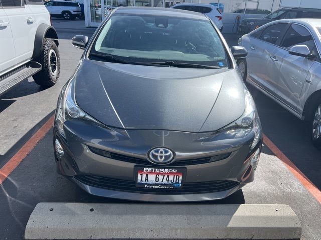 2017 Toyota Prius Four photo 6