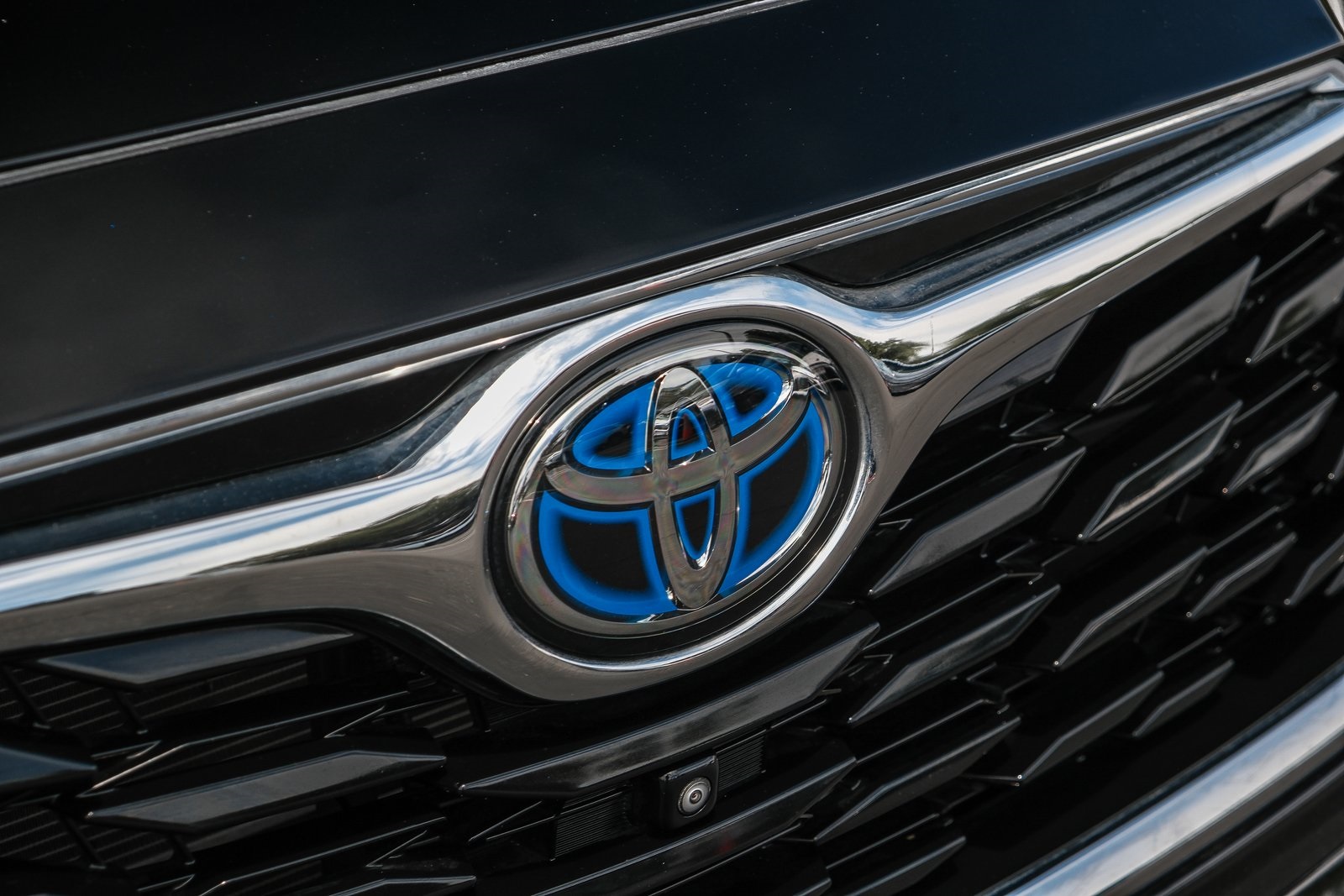 2023 Toyota Highlander Hybrid Platinum photo 5
