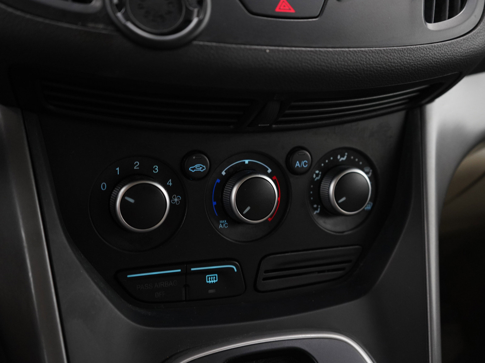 2014 Ford Escape SE photo 21