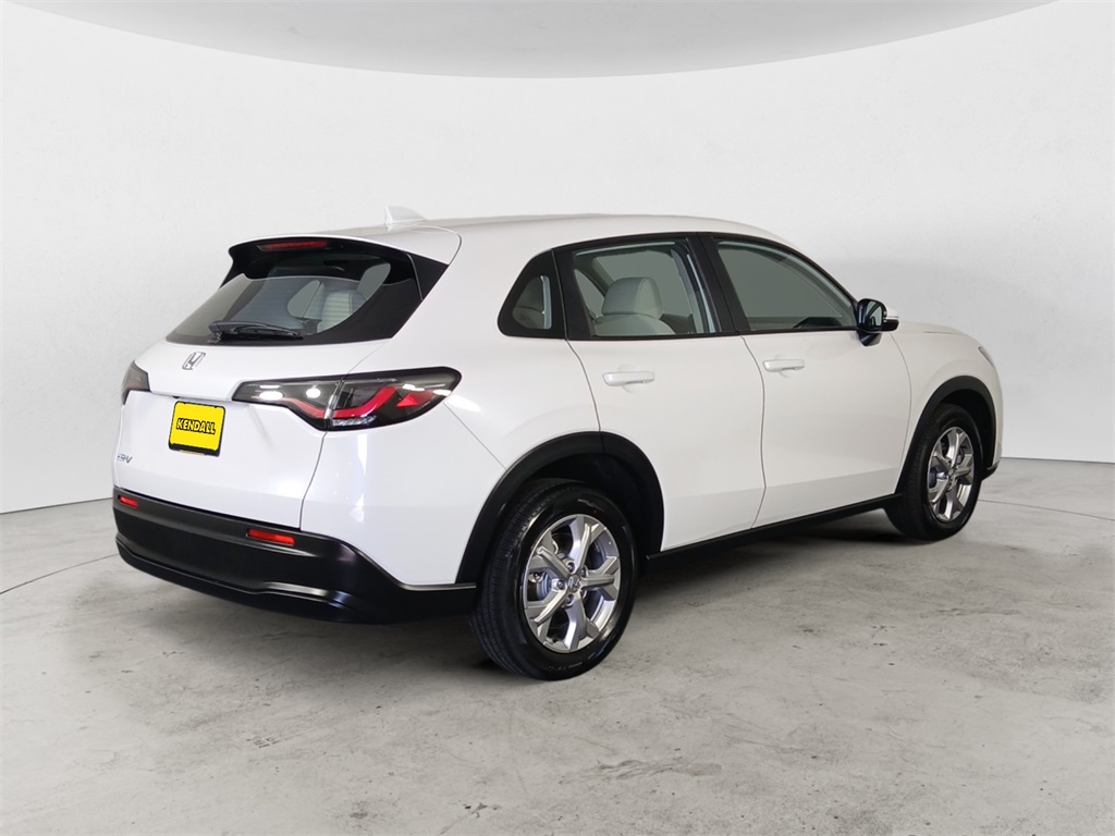 2025 Honda HR-V LX photo 4