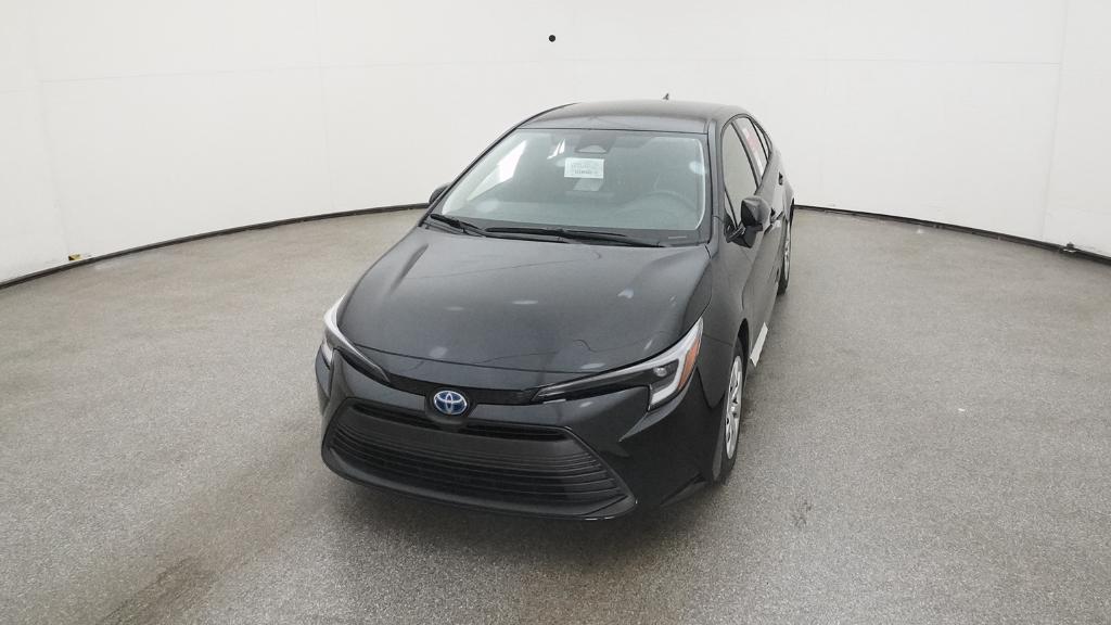2025 Toyota Corolla Hybrid LE photo 5