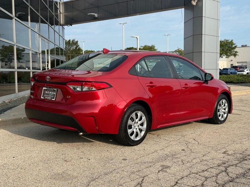 2020 Toyota Corolla LE photo 2