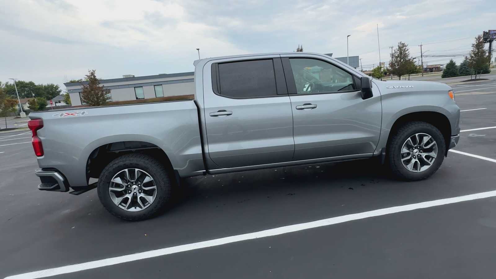 2026 Chevrolet Silverado 1500 RST photo 8