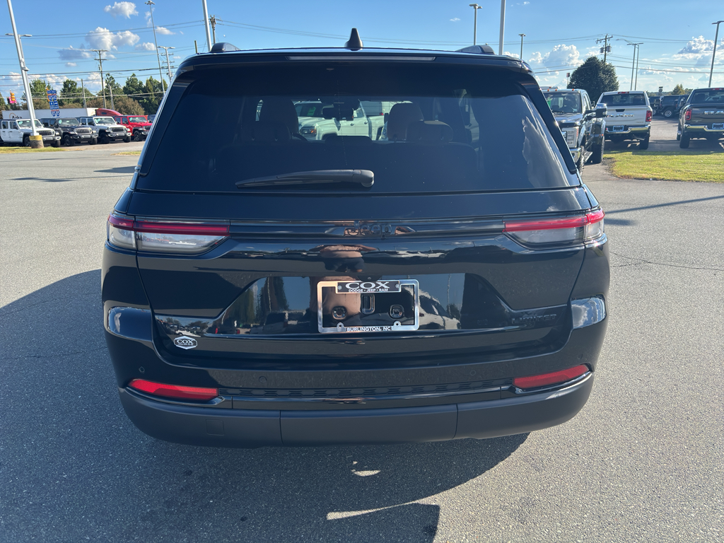2023 Jeep Grand Cherokee Limited photo 3