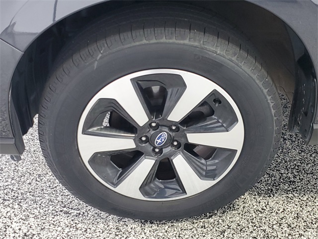 2017 Subaru Forester 2.5i Limited photo 4