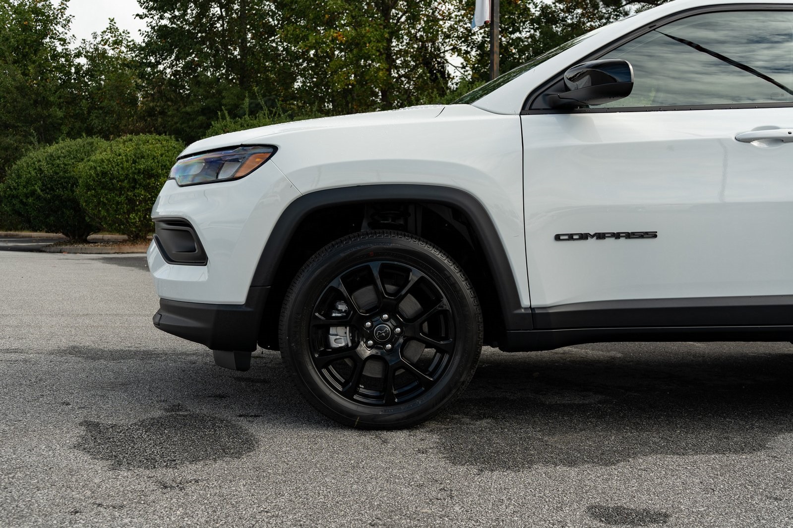 2026 Jeep Compass Latitude photo 3