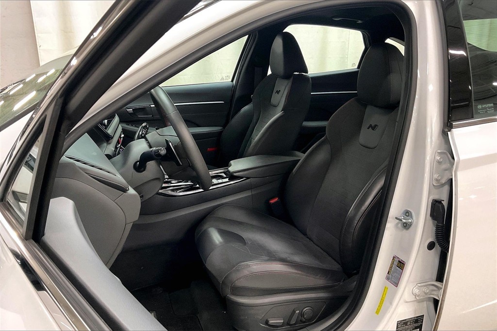 2021 HYUNDAI SONATA - Image 24