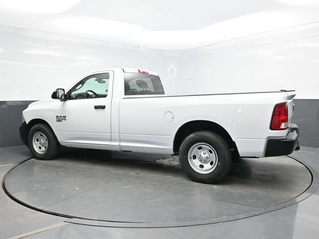 2022 Ram 1500 Classic Tradesman photo 2