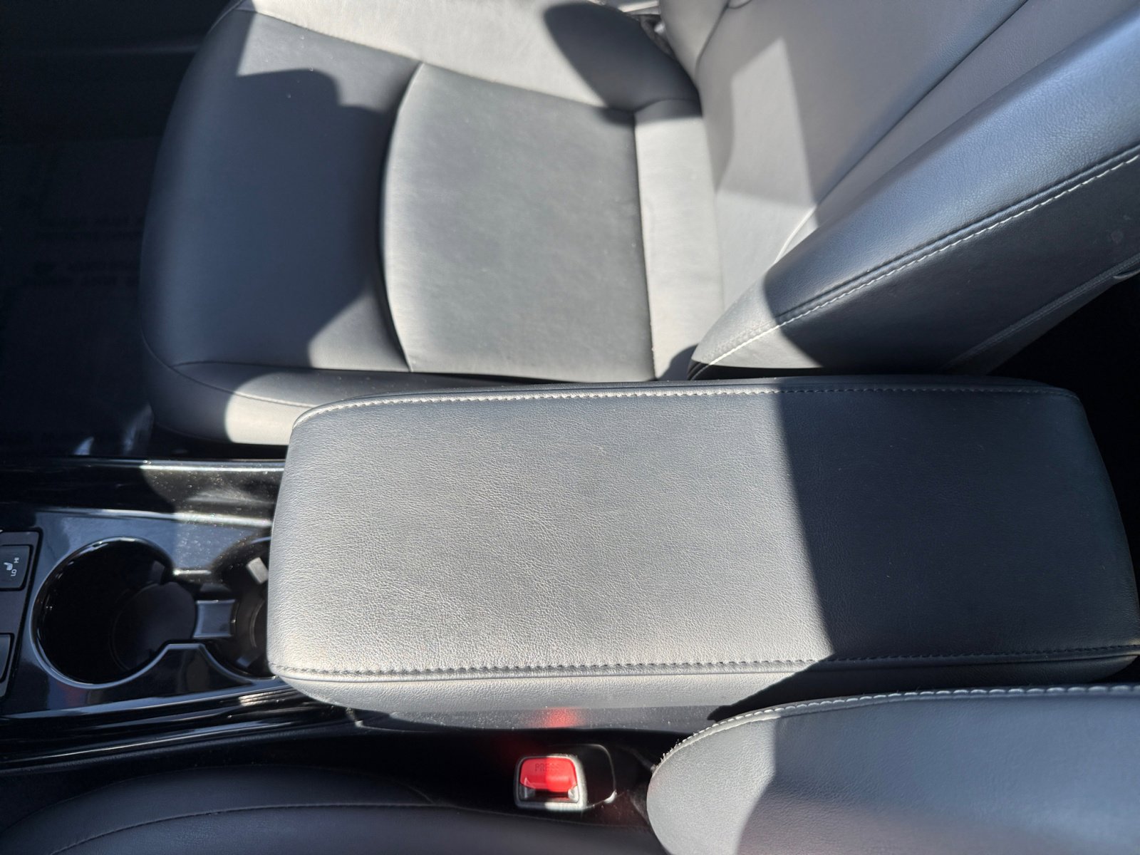 2021 Toyota Prius Prime XLE photo 14
