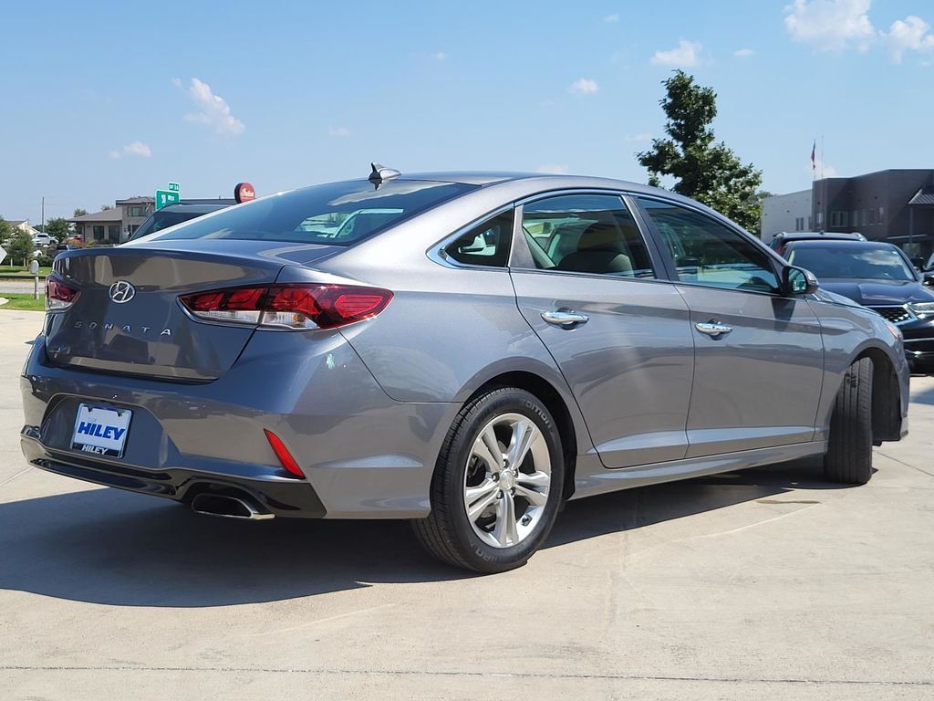 2018 Hyundai Sonata SEL photo 3