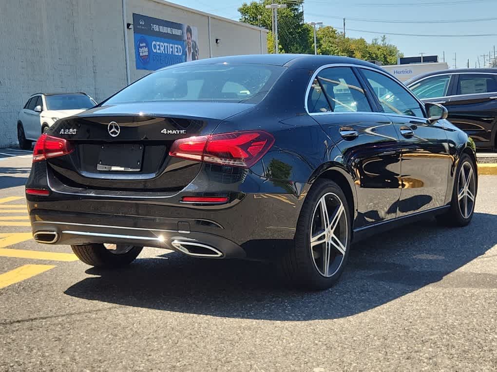 2020 Mercedes Benz A 220 4MATIC photo 2