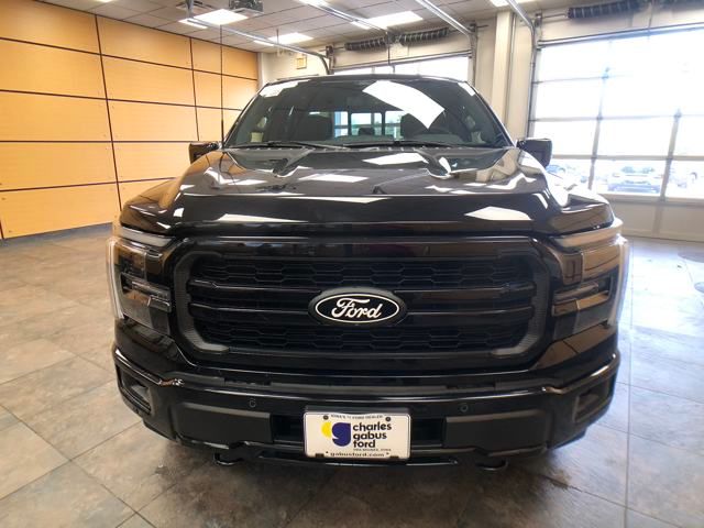 2025 Ford F-150 Lariat photo 2