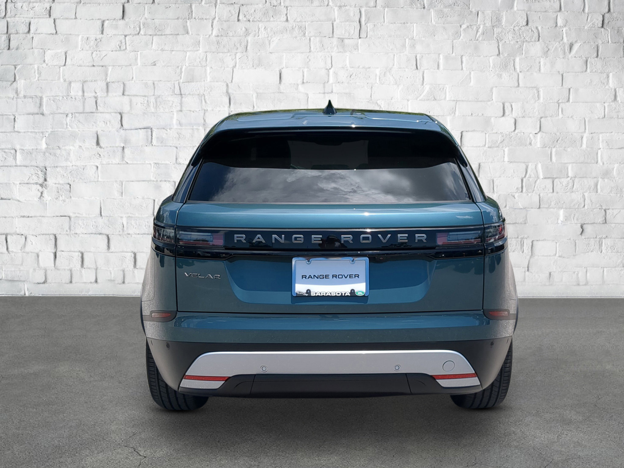 2026 Land Rover Range Rover Velar S photo 5