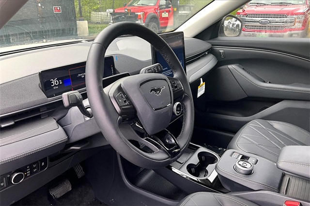 2024 Ford Mustang Mach-E Select photo 6