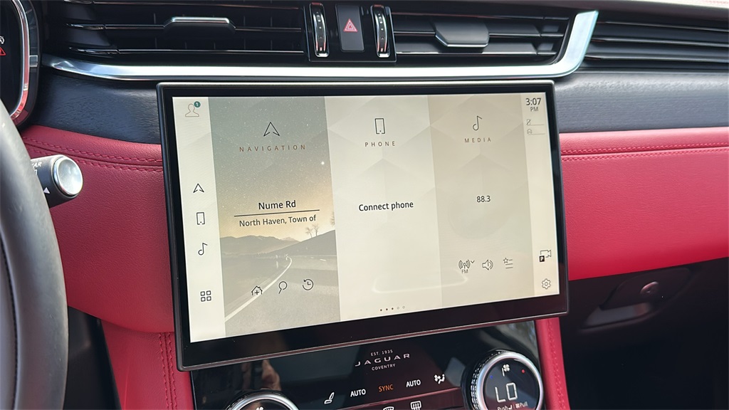 2024 Jaguar F-PACE P400 R-Dynamic S photo 17