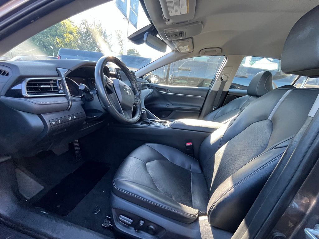 2023 Toyota Camry XSE photo 6